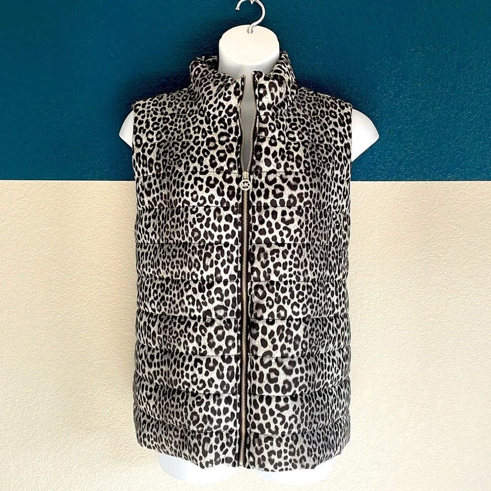 🆕 Michael Kors Leopard Print Vest